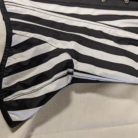 Top Drawer by Daisy Corsets-Black & White Striped Steel Bond Corset Size Medium - Picture 15 of 17
